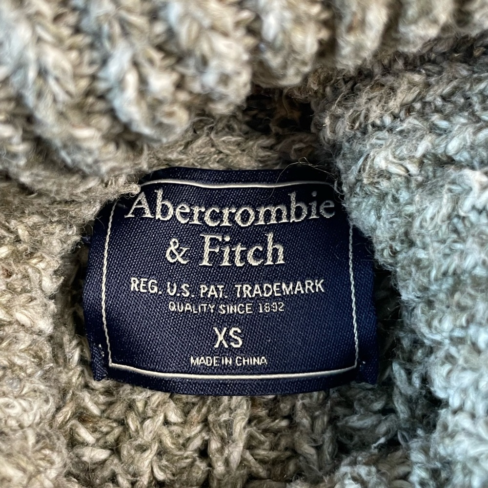 Abercrombie & Fitch Gray Turtleneck Sweater - Picture 5 of 7